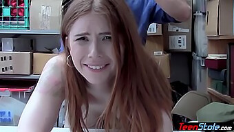 Irsk Teenager Tyv Giver Oralsex Under Straf