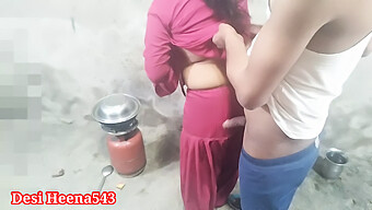 Lần Đầu Tiên Của Cặp Đôi Nhà Bếp Desi Với Một Màn Handjob Kết Thúc